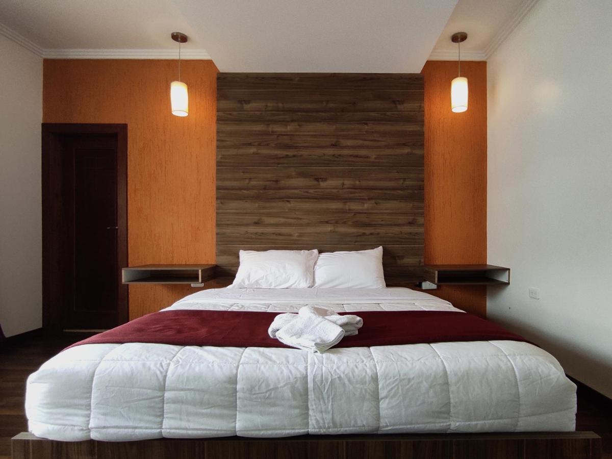 Hostal Nizza กูเอ็งกา ภายนอก รูปภาพ